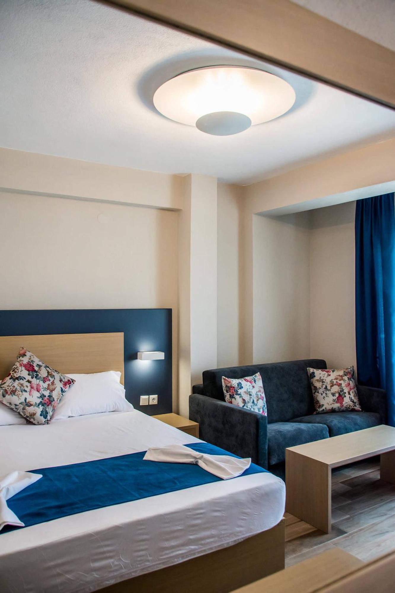 Ippokampos Holidays Apartment Nea Vrasna Bagian luar foto