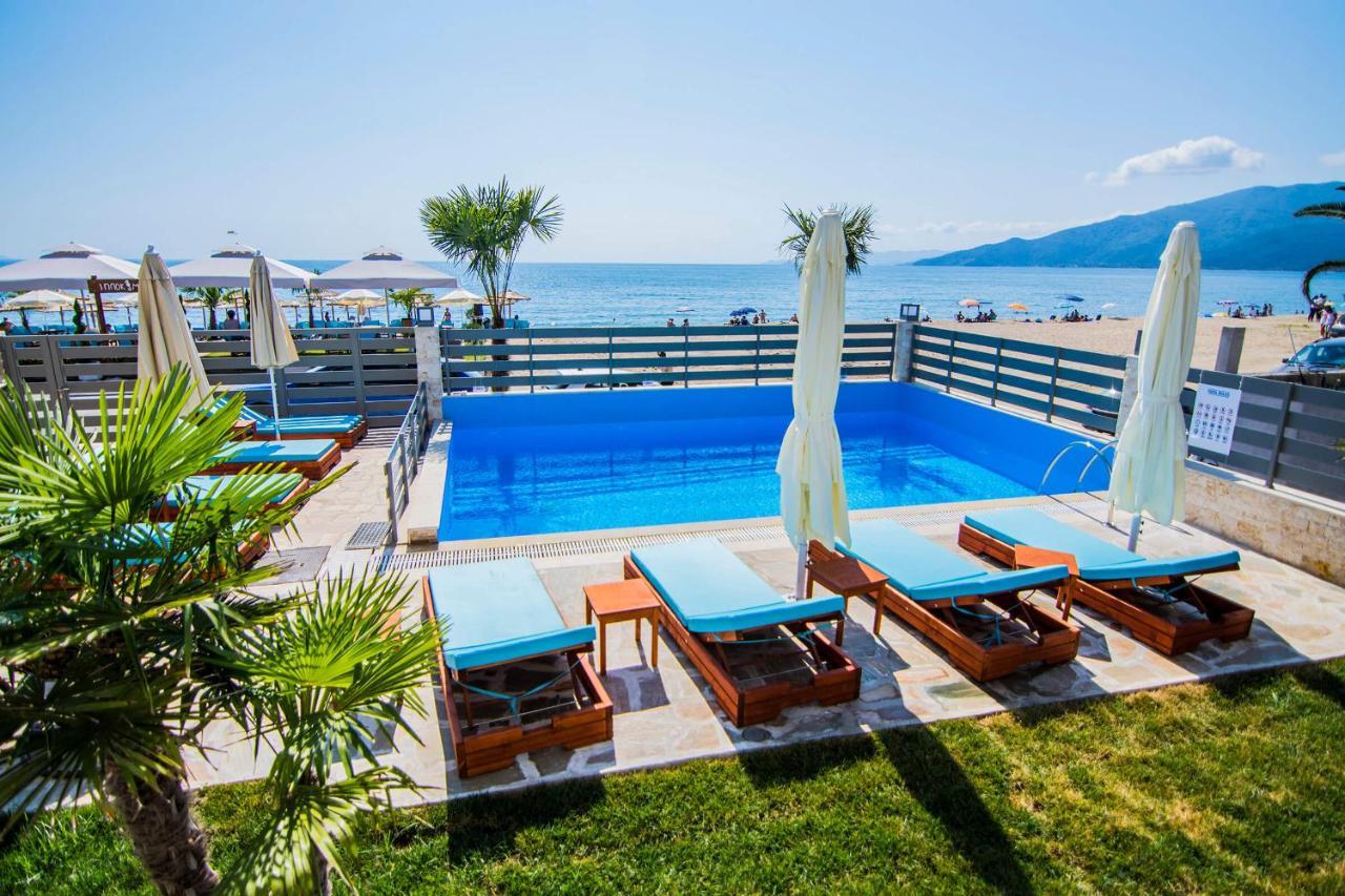 Ippokampos Holidays Apartment Nea Vrasna Bagian luar foto
