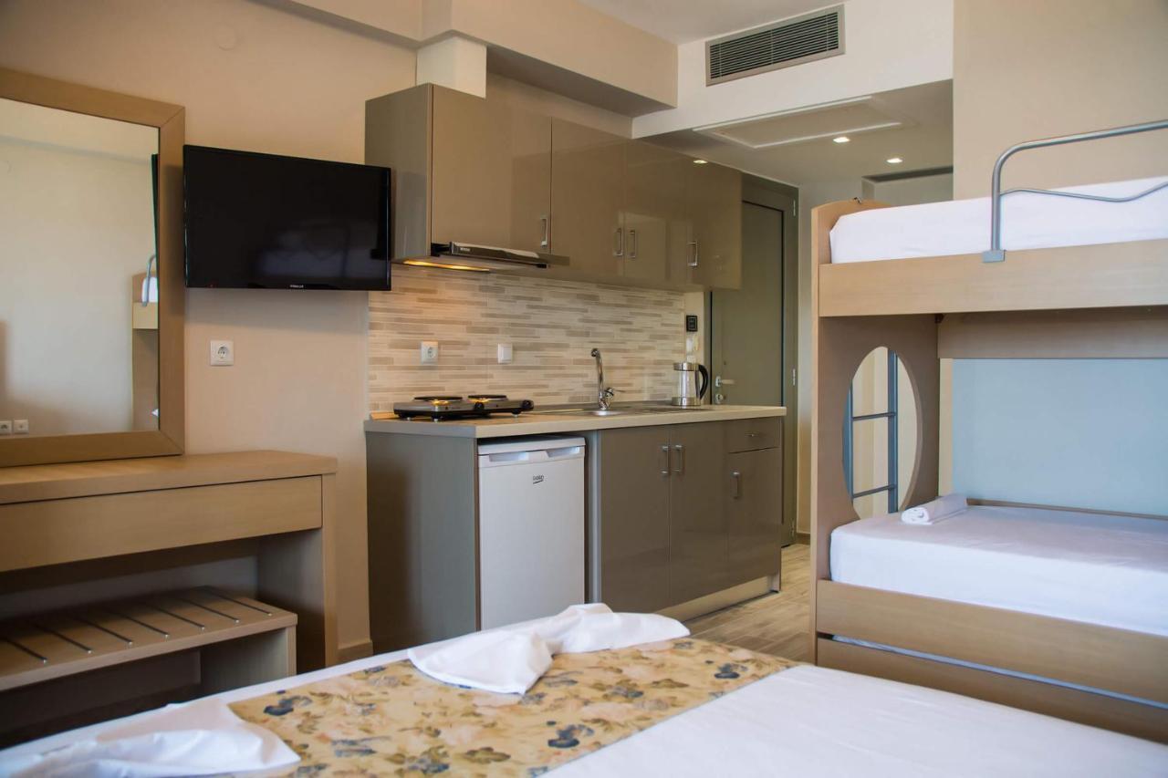 Ippokampos Holidays Apartment Nea Vrasna Bagian luar foto
