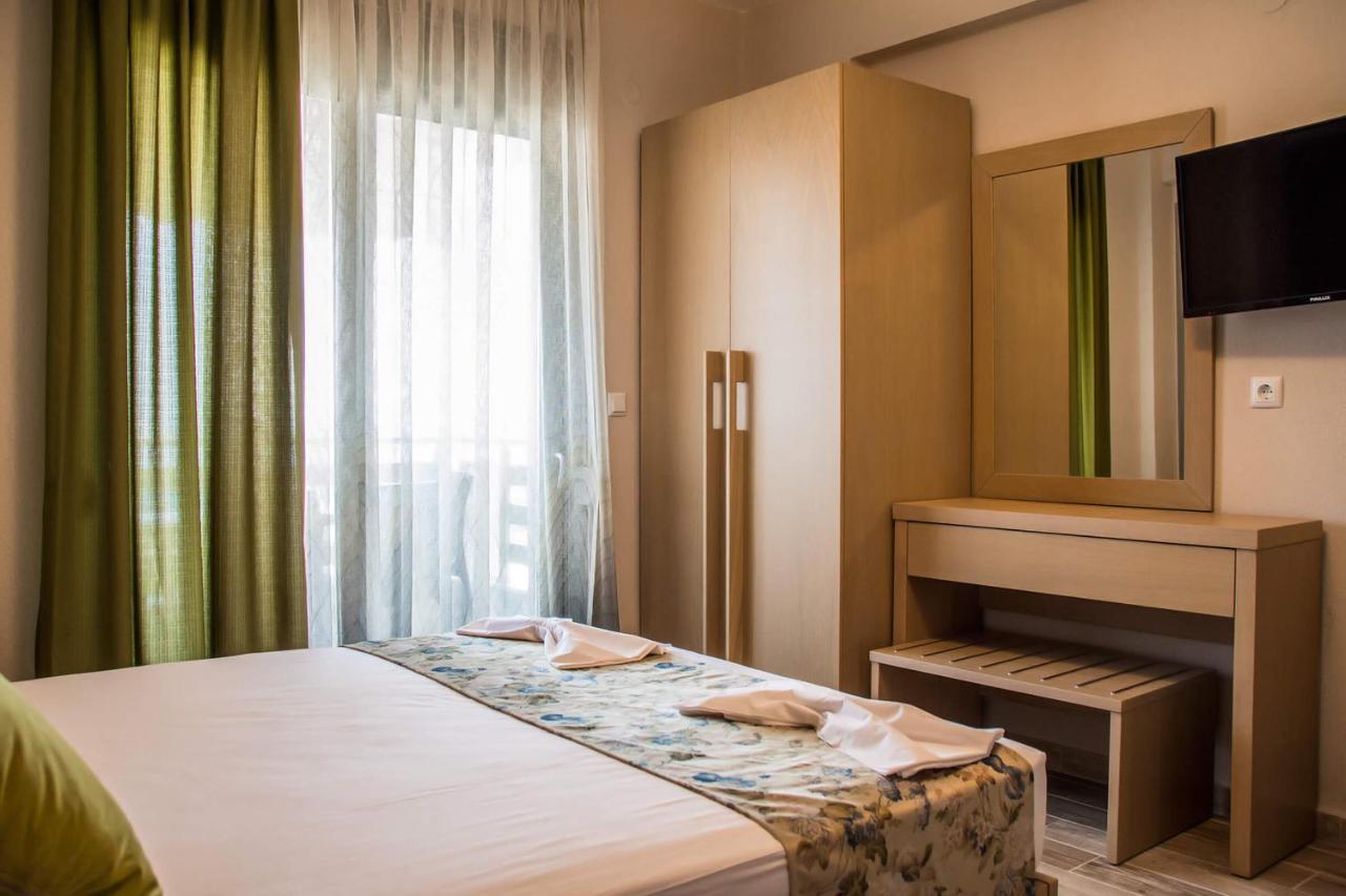 Ippokampos Holidays Apartment Nea Vrasna Bagian luar foto
